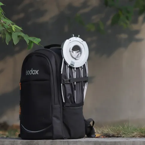 Godox EazyFlow Foldable Beauty Dish 85 Bowens - Silver_9.webp
