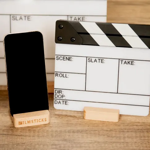 Filmsticks-Wooden-Stand-holder-for-Smart-Phones-and-Clapperboard_5.jpg