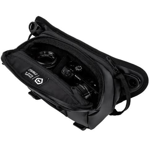WANDRD-Sling-3L-black_4.jpg