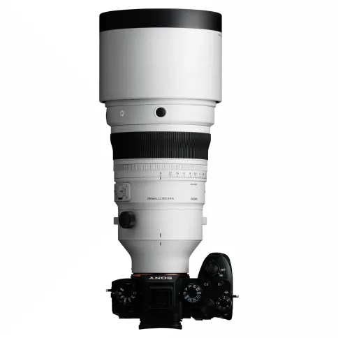 sigma_200mm_2.0_8.webp
