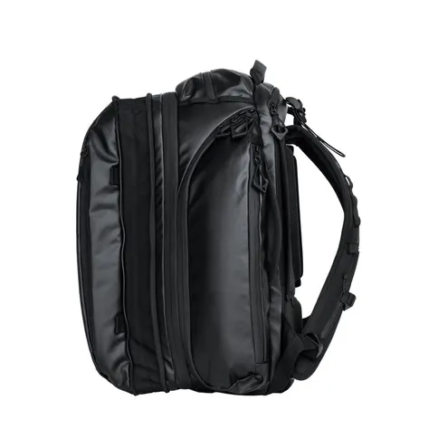 WANDRD-Transit-35L-Travel-Backpack-Black-Essential-Bundle_3.jpg