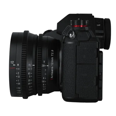 7artisans_12mm_t2.9_5_lmount.jpg