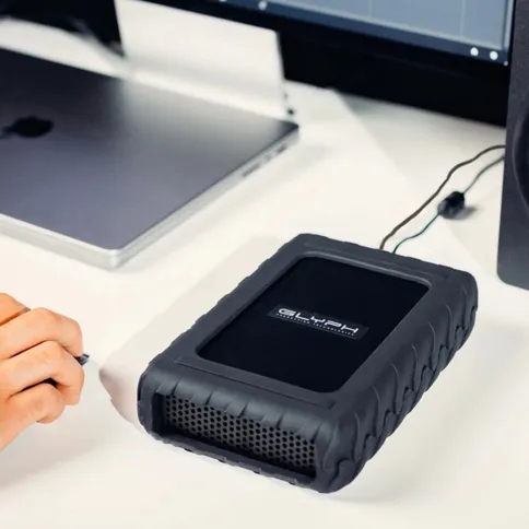 Glyph-Blackbox-Pro-20-TB-7200RPM-Enterprise-Class-USB-C-3-1-Works-with-3-0-2-0_4.jpg