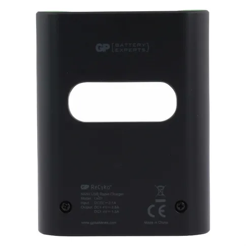 gp-u421-charger-inclusief- 4aa-2600-recyko-plus-houder-achterzijde.jpg