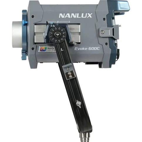 Nanlux-Evoke-600C-Full-Color-Nebula-8-Spot-Light_2.jpg