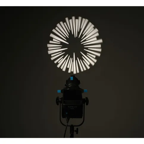 Nanlite-Bowens-Mount-Projection-Attachment-25-45-degrees_4.jpg