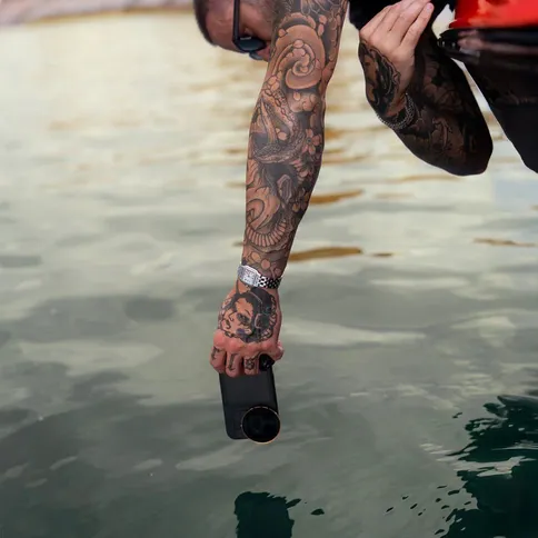 PolarPro-Phone-17-Pro-LCP17-GRIP-only_5.jpg
