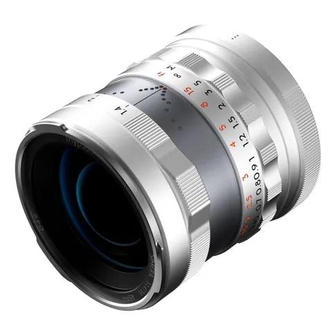 Thypoch-Full-frame-Simera-35mm-F1-4-zilver_3.jpg