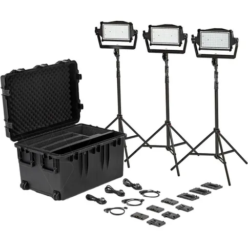 Litepanels-Astra-IP-Half-Traveler-Trio-GM-VM-Kit-Standard-Yoke-EU-Power-Cable_1.jpg