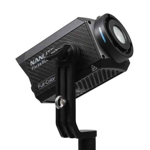 Nanlite-Forza-60CR-LED-RGBLAC-Spot-Light-CRMX-Lumen-Radio_2.jpg