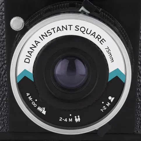 Lomography Diana instant Square Camera 4.jpg