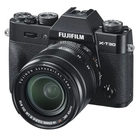 Fujifilm X-T30 zwart met 18-55mm zwart-schuin.jpg