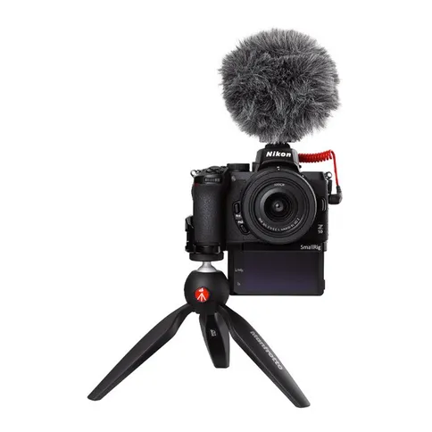 Nikon-2.jpg