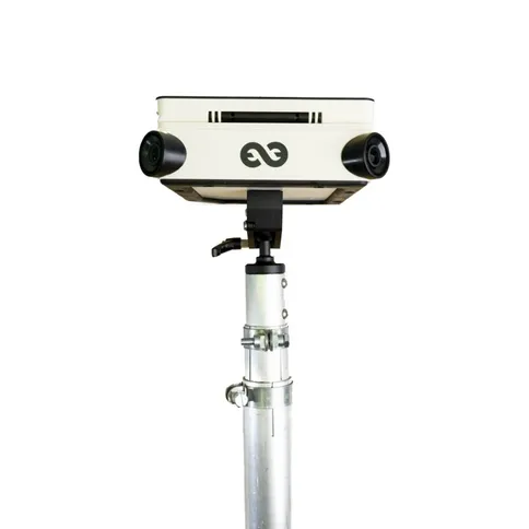 enlaps-telescopic-pole-2.jpg