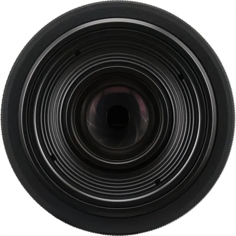 4_Canon_EOS_C50_RF_35mm_f1.8_Macro_IS_STM.jpg