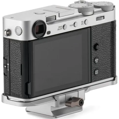 Tilta-Vintage-Camera-Cage-for-Fujifilm-X-E5-Base-Kit-Silver_3.jpg