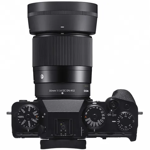 SIGMA-30mm-F1.4-DC-DN-Contemporary-Fuji-X-mount_5.jpg