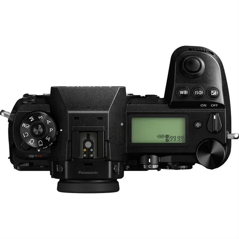 Panasonic S1R body 3.jpg