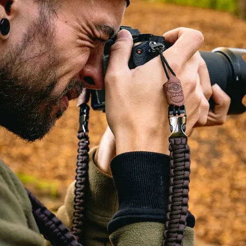 C-Rope-Traveler-camera-strap-Dark-Coffee-125cm-Paracord_2.jpg