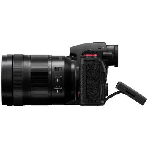Panasonic_Lumix_DC_S1R_11.jpg