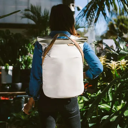 Peak-Design-Everyday-totepack-20L-V3-bone_7.jpg