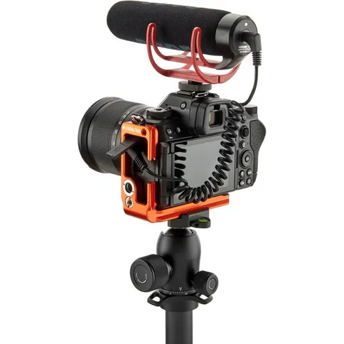 3-Legged-Thing-ZADIE-QD-107mm-Arca-QD-L-Bracket-Copper-for-Nikon-Z6-III_3.jpg