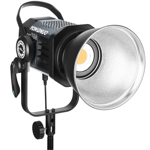Yongnuo-LUX160-KIT_2.jpg