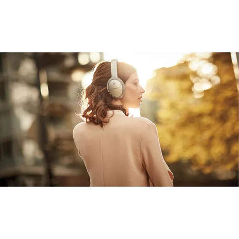 Bose_Quietcomfort_5.jpg