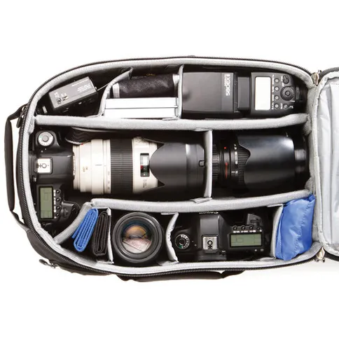 THINK TANK AIRPORT ESSENTIALS 5.jpg