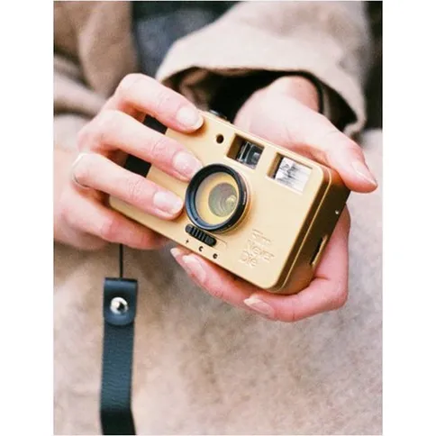 Film-Never-Die-Nana-35mm-point-and-shoot-camera_4.jpg