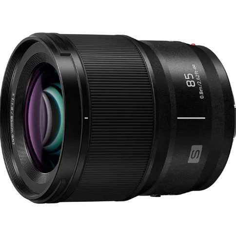 Lumix-S-85mm-F1-8_1.jpg