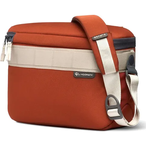 Gomatic-Luma-Camera-Sling-12L-rust-red_1.jpg