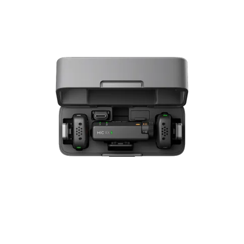 DJI-mic-mini-2transmitter-1receiver-chargingcase_4.webp