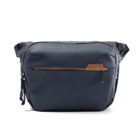 Peak-Design-Everyday-sling-6L-V3-midnight_1.jpg