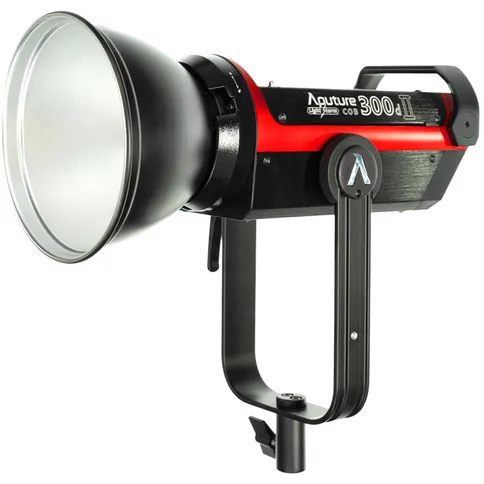 aputure_LS-C300D_markII_3.jpg