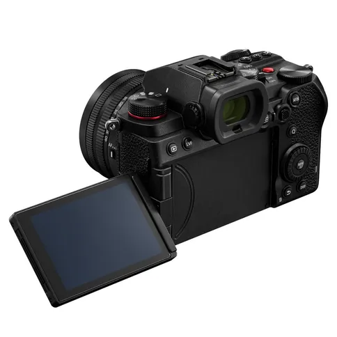Panasonic-lumix-s5d-body-5.jpg