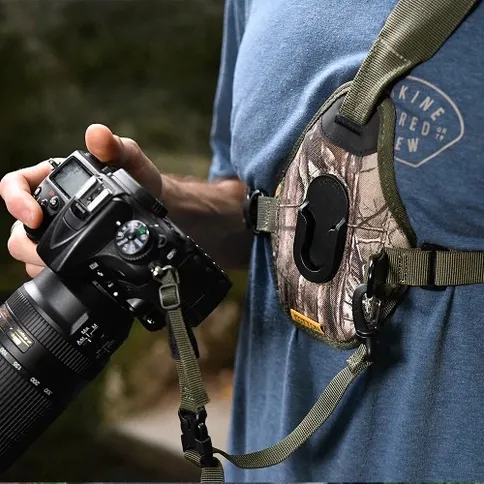 Cotton-Carrier-Skout-G2-Sling-style-Harness-for-1-camera-Camouflage_4.jpg