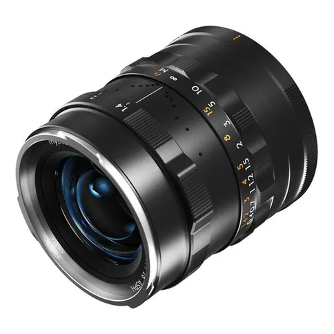 Thypoch-Full-frame-Simera-28mm-F1-4-voor-Fujifilm-X-mount-zwart_3.jpg