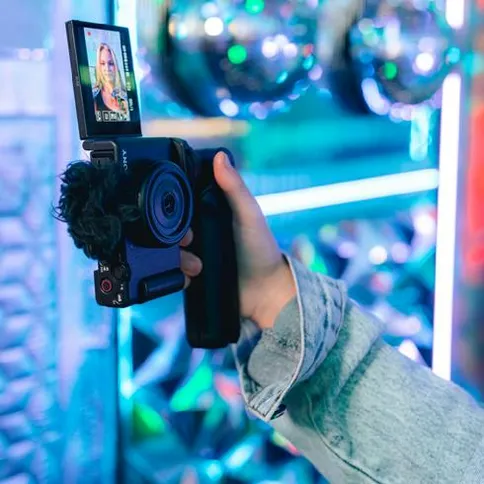 sony-zv1f-2-jpg.jpg