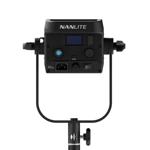 Nanlite-FS-300C-LED-RGBW-Spot-Light_2.jpg