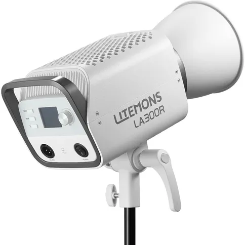 Godox-Litemons-LA300R-RGB-LED-Video-Light-3-light-kit_4.jpg