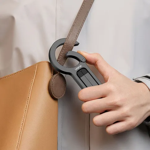 Ulanzi-MA57-MagSafe-Carabiner-Lightweight-Phone-Tripod_9.jpg