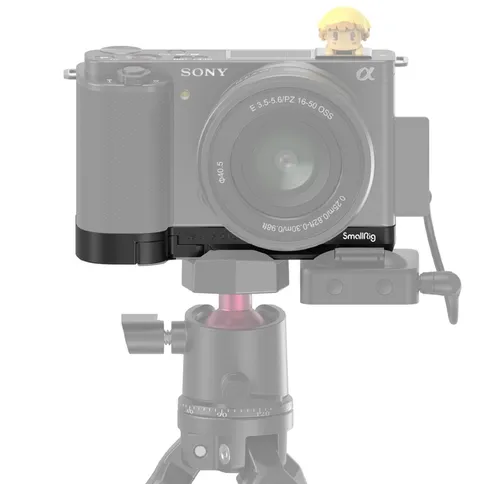 SmallRig_Extension_Grip_for_Sony_ZV-E10_(Black)_3523_5.jpg