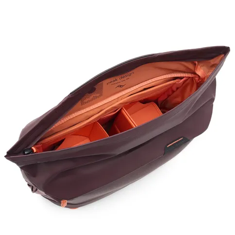 Everyday_Tote_15L_Eclipse_3.jpg