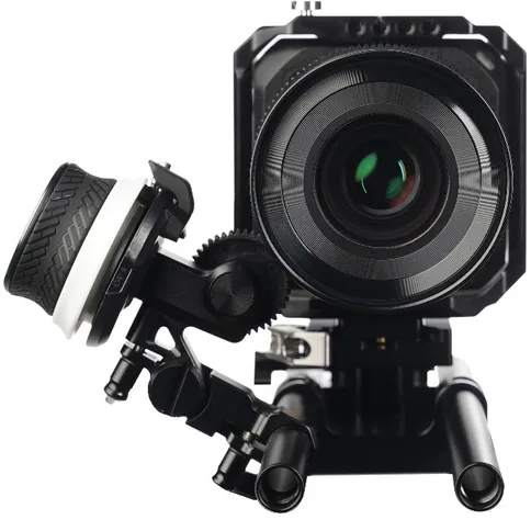 7artisans-25mm-T1.05-L-mount_4.jpg