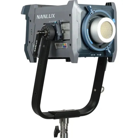 Nanlux-Evoke-600C-Full-Color-Nebula-8-Spot-Light_5.jpg