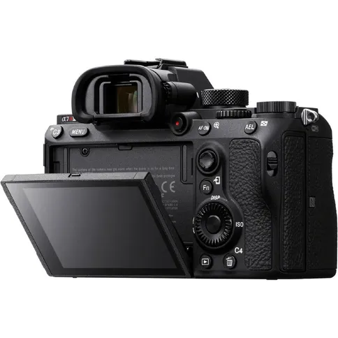 sony-a7riii-a_8.jpg
