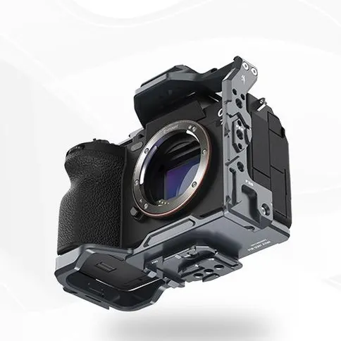 falcam-quick-release-camera-cage-base-sony-a7m4-3.jpg