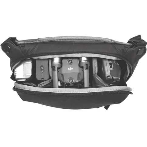 Peak_Design_Everyday_Sling_6L_v2_black_04.jpg
