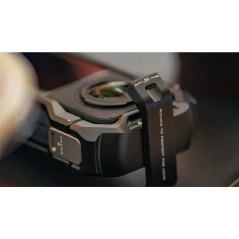 Tilta-full-camera-cage-for-Insta360-X4_7.jpg